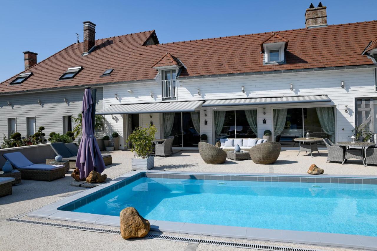 Gite Avec Piscine Et Parking A 4 Minutes De L'A26 Villechetif Exterior photo